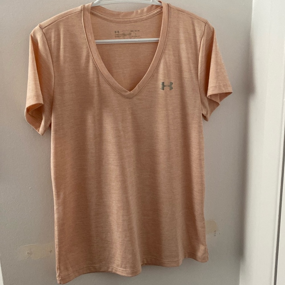 Under Armour t-shirt